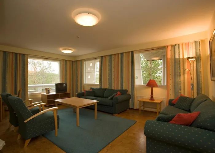 ホテル サンタズ トゥントゥリ サーリセルカ