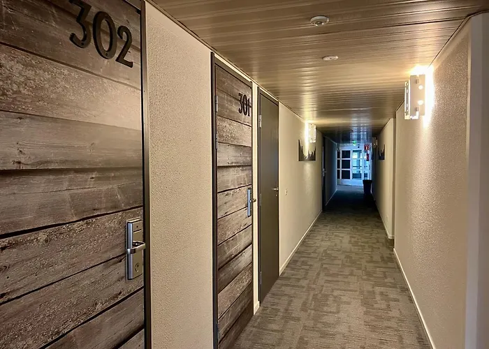 サンタズ トゥントゥリ ホテル 4*