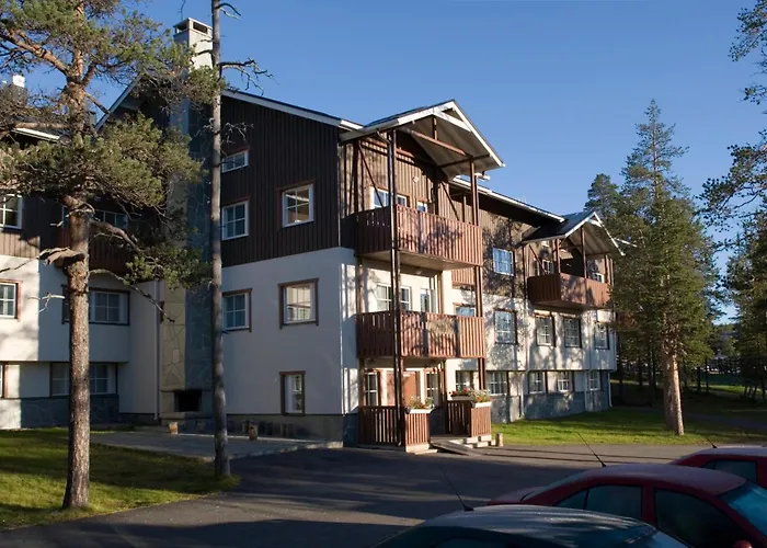 サンタズ トゥントゥリ ホテル サーリセルカ