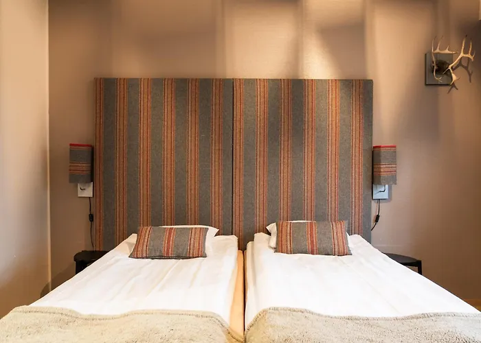 サンタズ トゥントゥリ ホテル 4*