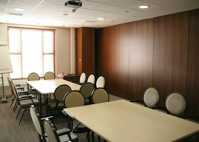 サンタズ トゥントゥリ ホテル サーリセルカ